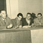 Dicembre 1951 - Il tavolo della Presidenza, con il Cav. Del Din Presidente Nazionale UOEI, all'Assemblea annuale dei Soci della Sezione di Pietrasanta.